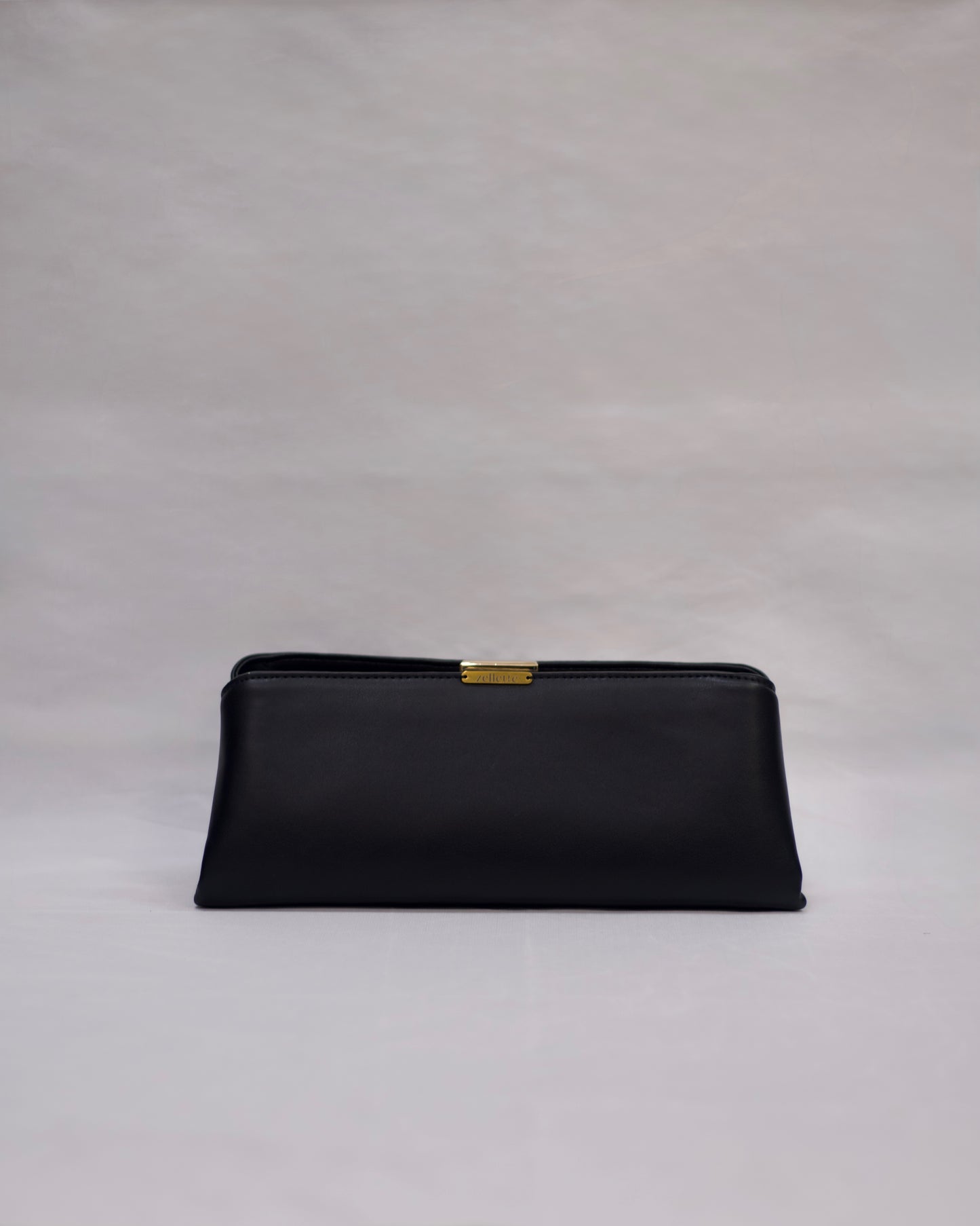 Romaine bag black