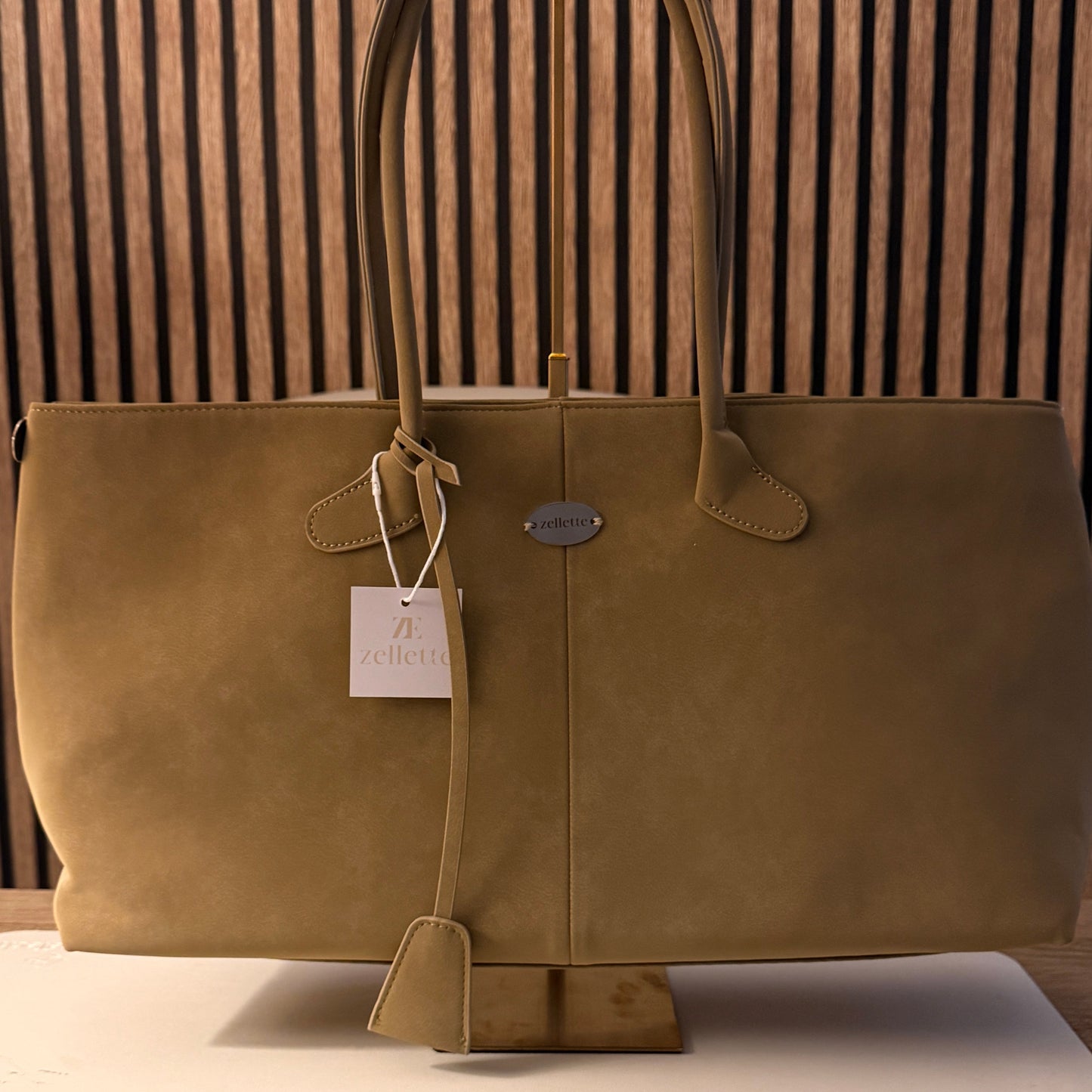 Ovide to beige/Green silver hardware